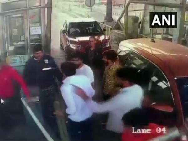 RLP MP Hanuman Beniwal's supporters vandalised Shahjahanpur Toll Plaza (Photo/ANI)