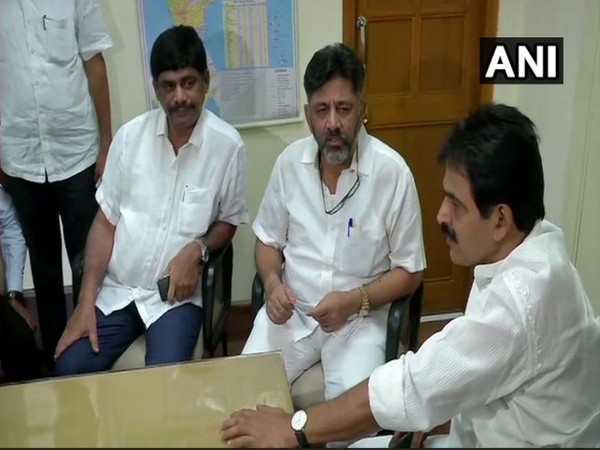 Congress leader DK Shivakumar met senior party leader KC Venugopal in New Delhi on Thursday. Photo/ANI