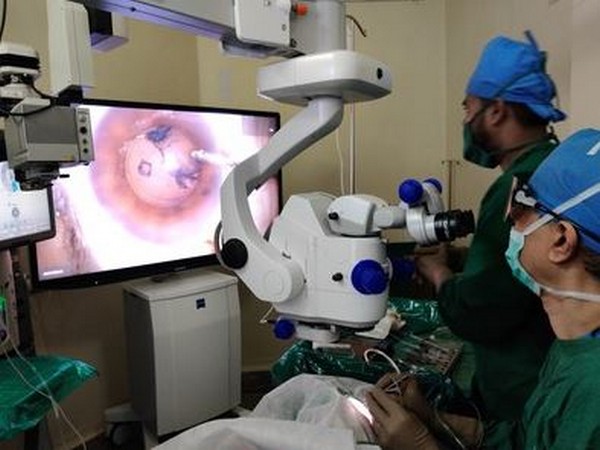 Surgery conducted with Zeiss Artevo 800 at Ojas Eye Hospital by Dr Niteen Dedhia