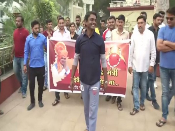 Chief Minister Devendra Fadnavis' follower Vipin Telgote performed rituals in Nagpur (Photo/ANI)