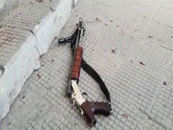 The weapon misfired which caused injury to the cash van guard. Photo/ANI