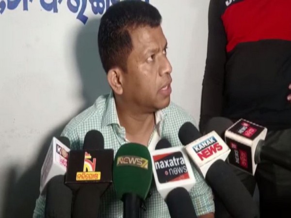 Congress former MP Pradip Majhi speaking to reporters on Friday in Nabarangpur. Photo/ANI