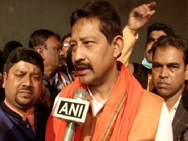 BJP leader Rajib Banerjee speaking to ANI (Photo/ANI)