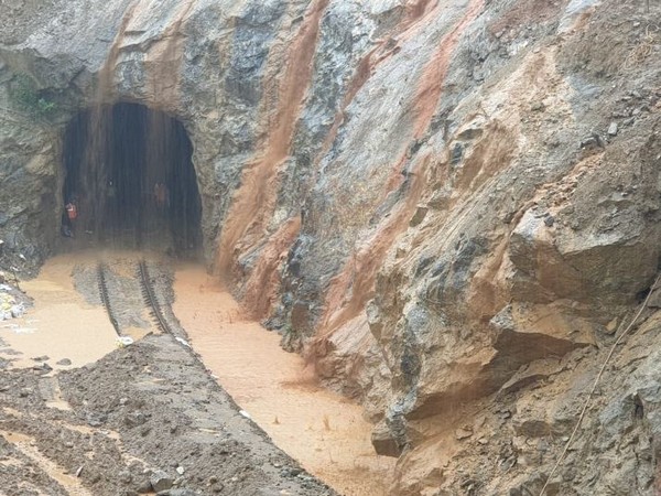 South-Western Railway services disrupted due to landslide triggered y heavy downpour (Photo/ANI) 