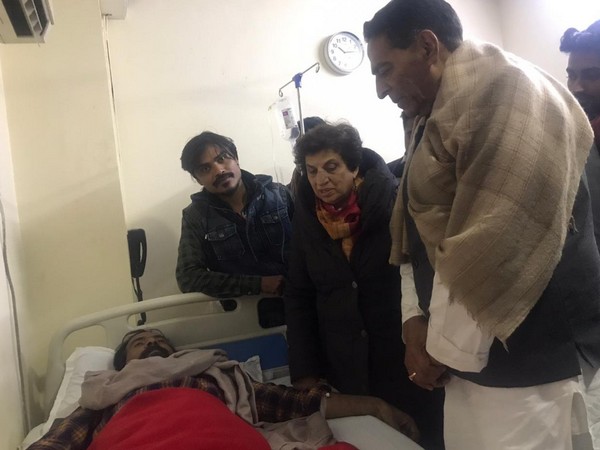 Delhi Congress President Subhash Chopra met Zainul Abdin on Saturday (Photo/ANI)