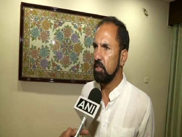 Peoples Democracy Party (PDP) MP, Nazir Ahmad Laway while speaking to ANI on Monday. (Photo/ANI)