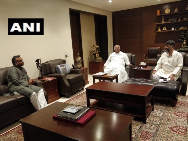 Congress leader Mallikarjun Kharge, his son Priyank Kharge met DK Shivakumar in Bengaluru on Sunday. Photo/ANI