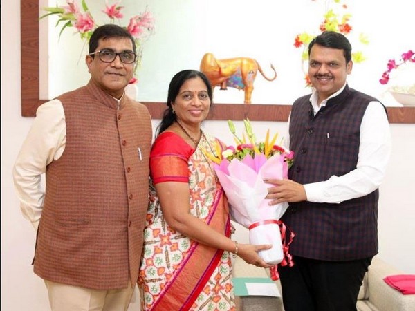 BJP rebel MLA Geeta jain extended support to BJP on Sunday. Photo/ANI