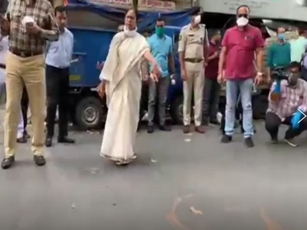 West Bengal Chief Minister Mamata Banerjee in a market in Kolkata on Thursday. Photo/ANI