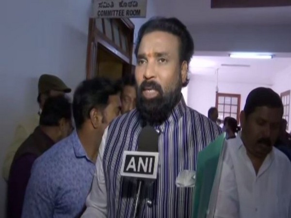 Karnataka Health Minister B Sriramulu (File photo)