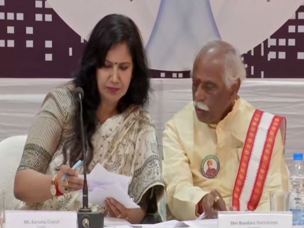 Karuna Gopal, president of Foundation for Futuristic Cities and Bandaru Dattatreya, Himachal Pradesh Governor, during an event in Hyderabad on Sunday. Photo/ANI