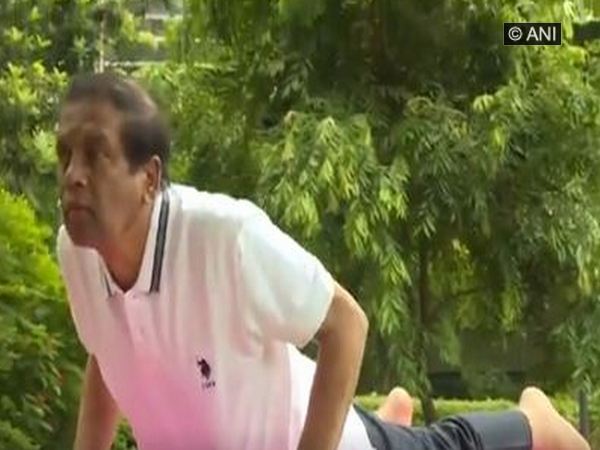 Sri Lankan President Maitripala Sirisena performing Bhujangasana on Saturday (Photo: Twitter)