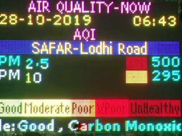 Major pollutant levels of PM 2.5 were at  500 in 'Severe' category, in Lodhi Road area on Monday (Photo/ANI)