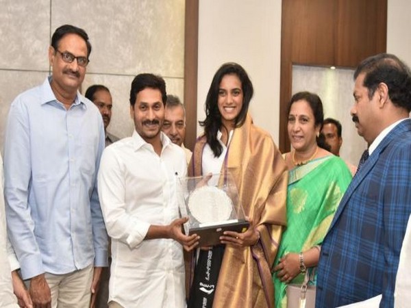 Andhra Pradesh CM Jagan Mohan Reddy meets badminton player PV Sindhu in Amaravati on Friday. [Photo/ANI]