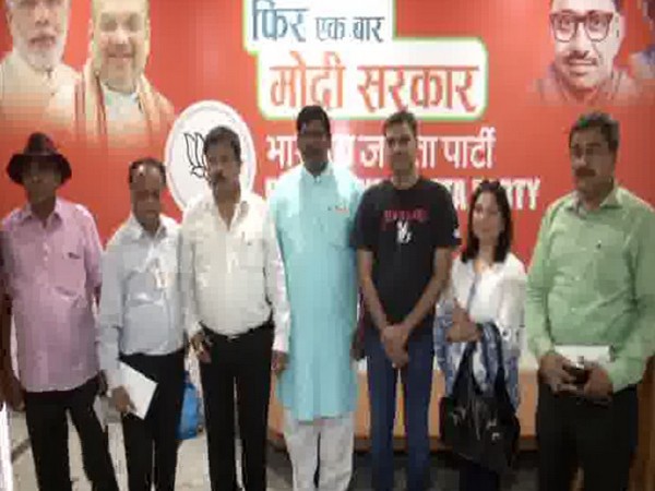 NRIs at BJP headquarters in New Delhi on Thursday. Photo/ANI