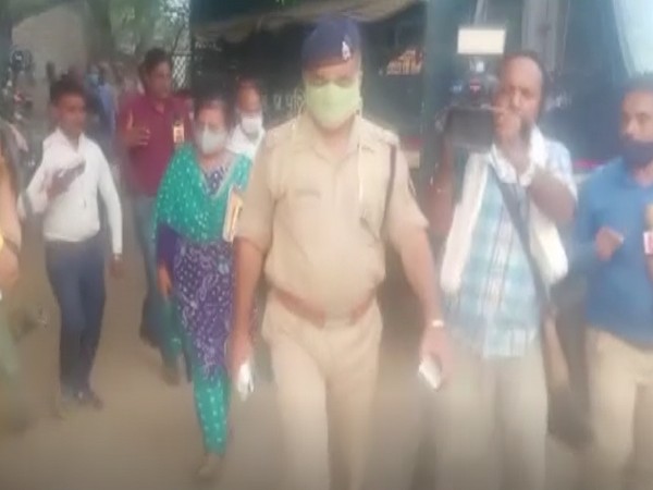 CBI team leaving from Hathras victim's residence (Photo/ANI)