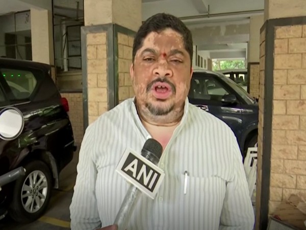 Congress leader Ponnam Prabhakar speaking to ANI (Photo/ANI)