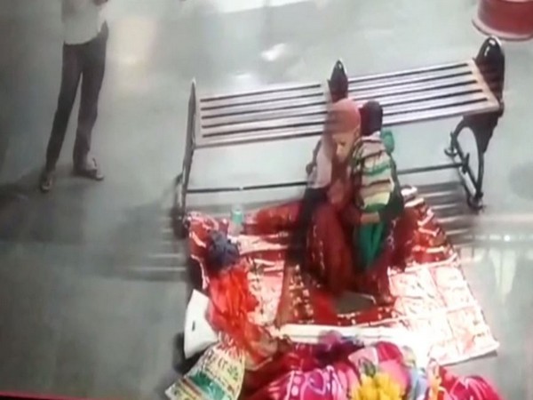 A man and a woman were captured in a CCTV footage while abducting an eight-month-old baby from Roadways Bus stand in Galshaheed area, Moradabad. (Photo/ANI)