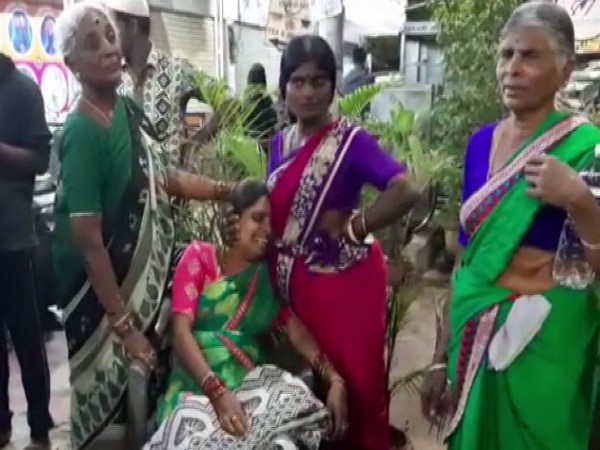 Family members of Surendra Goud mourning his death. (Photo/ANI)