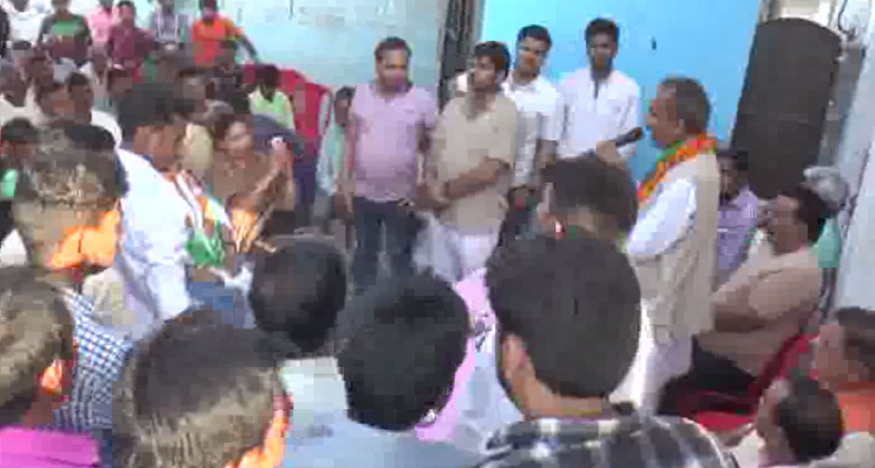 BJP leader Parmeshwar Lal Saini addressing a gathering in Sambhal on Thursday. Photo/ANI