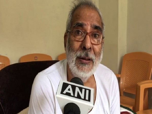 RJD leader Raghuvansh Prasad Singh speaking to ANI on Tuesday in Muzaffarpur. Photo/ANI