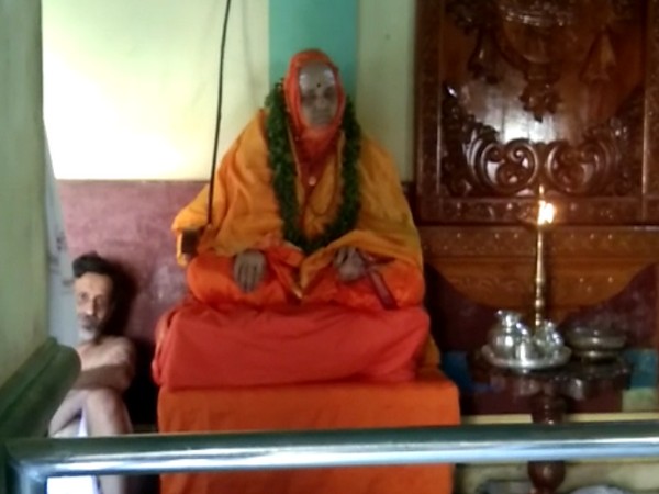 Kesavananda Bharati Swamiji of Edneer Mutt