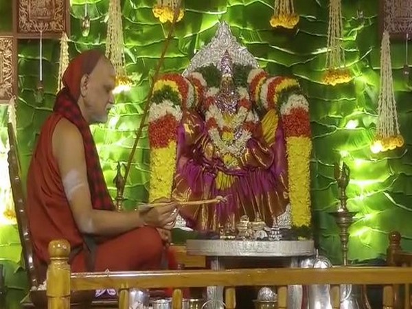 Sarada Peetham sheer Swami Swaroopanandendra