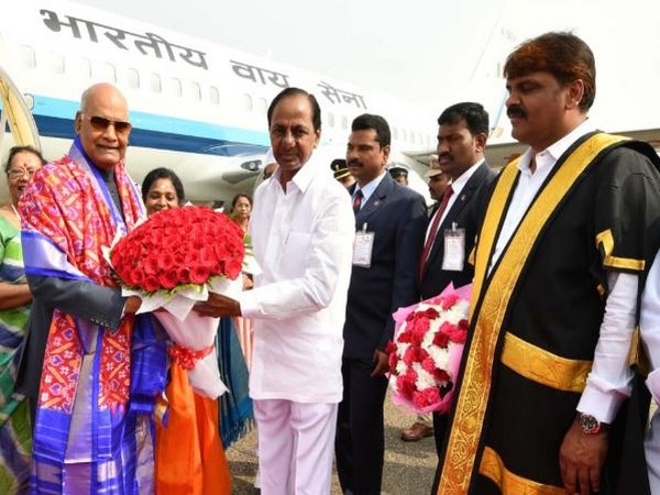 Chief Minister K Chandrashekhar Rao welcomed President Ram Nath Kovind in Hyderabad on Friday (Photo/ANI)