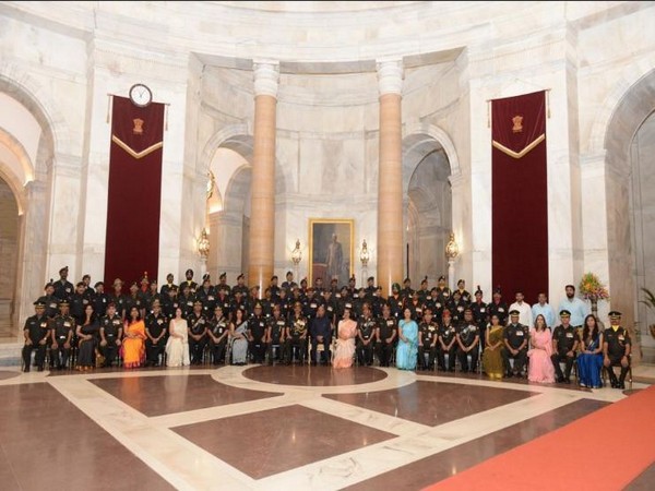 President Ram Nath Kovind met the Territorial Army fraternity on its 70th raising anniversary on Friday in New Delhi. Photo/Twitter (ADG PI - Indian Army)