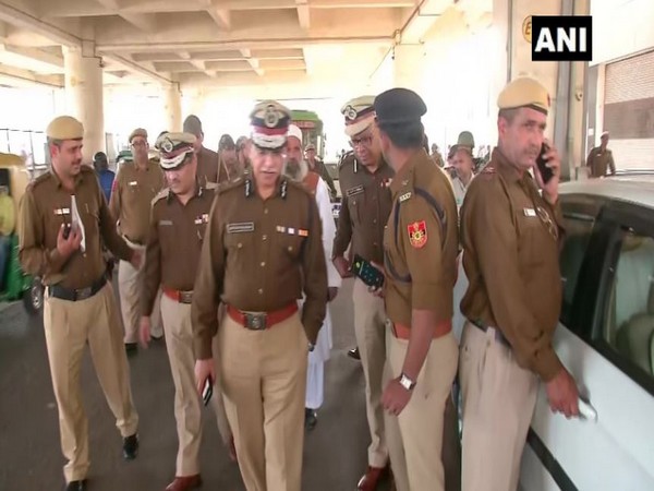 Special Commissioner of Police (Crime), Satish Golcha held flag march in parts of Northeast Delhi on Saturday (Photo/ANI)