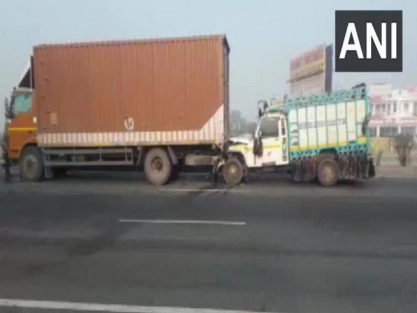 Vehicles collide on National Highway 8 in Dooghera, Alwar on Thursday (ANI)