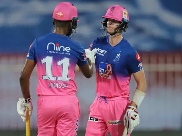 Sanju Samson and skipper Steven Smith (Image: Indian Premier League's Twitter)