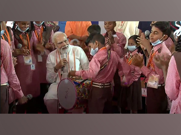 PM Modi with school children in Varanasi (Photo/ANI)
