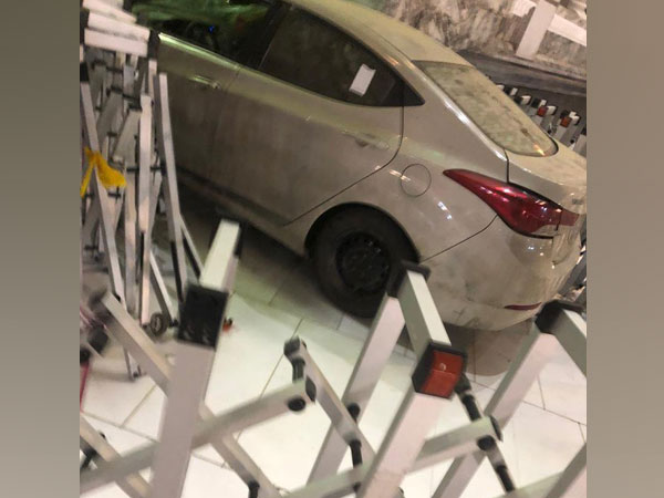 The crashed car at the Grand Mosque of Mecca on Friday. (Photo Credit: makkahregion/Twitter)
