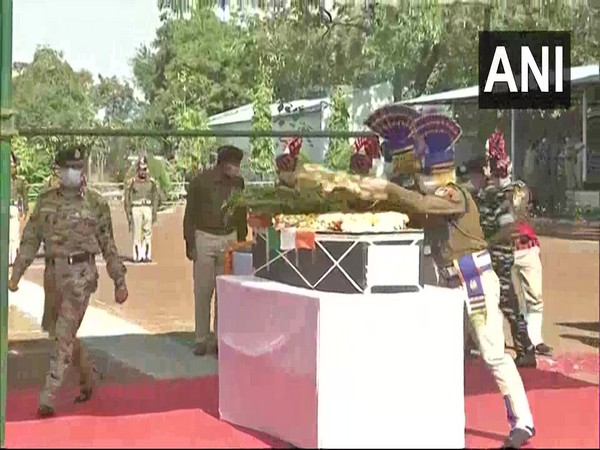 Wreath laying ceremony of Assistant Commandant Nitin Bhalerao, of CoBRA 206 battalion of CRPF who lost his life in an IED attack in Sukma yesterday, was held in Raipur on Sunday.