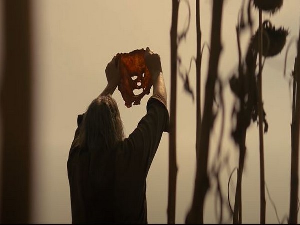 A still from the trailer of 'Texas Chainsaw Massacre' (Image Source: YouTube)