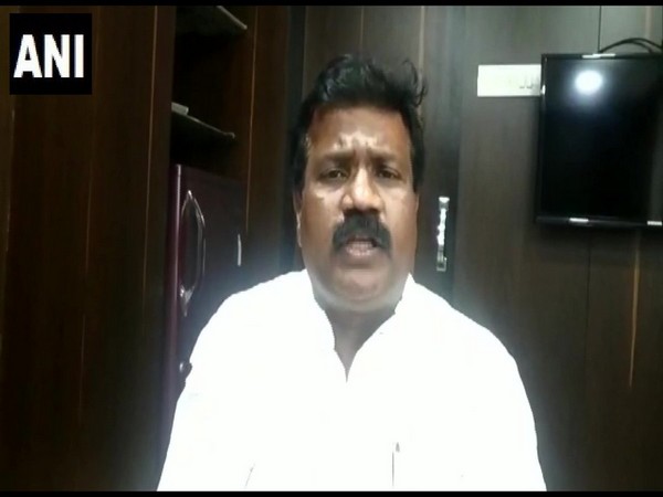 Congress corporator from Thane Vikrant Chavan 