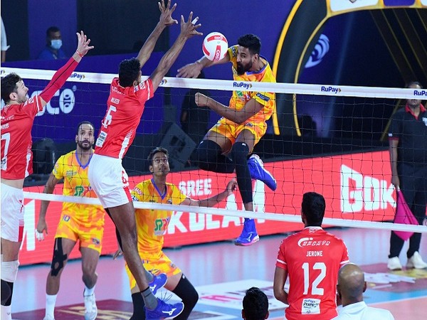 Chennai Blitz's Akhin GS in action (Image: PVL)