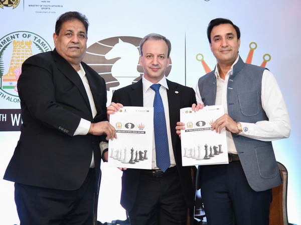 Tournament Director Bharat Singh Chauhan along with FIDE President Arkady Dvorkovich and AICF President Sanjay Kapoor (Image: AICF)