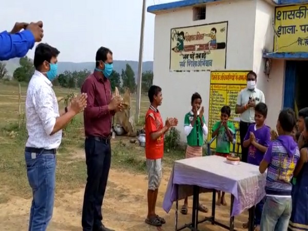 The Surajpur district administration celebrated the birthday of a child of a migrant labourer. Photo/ANI