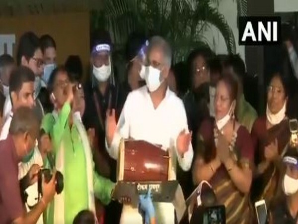 Chief Minister Bhupesh Baghel played 'dholak' as he celebrated Teeja-Pora festival in Raipur. (Photo/ANI)