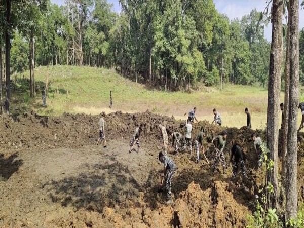 CRPF initiative to save natural water sources, creating artificial ponds in Chhattisgarh's red zone area