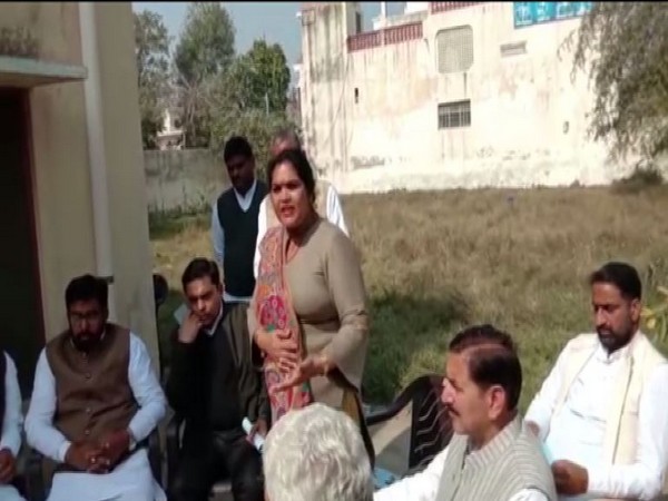 Haryana Congress leader Vidya Rani addressing party leaders in Jind. (Photo/ANI)