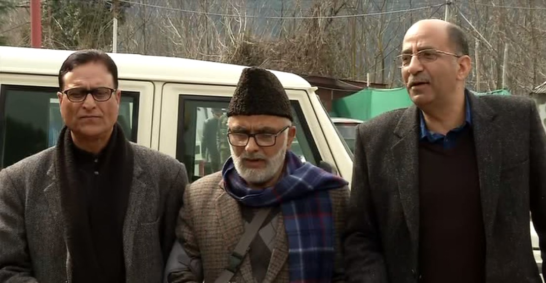 Congress delegation after meeting the Election body on Monday in Srinagar, Jammu and Kashmir. [Photo/ANI]