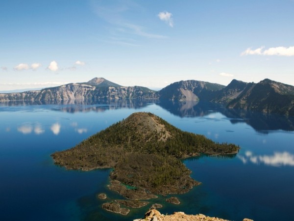 Crater Lake National Park features one of the most stunning scenes on Earth