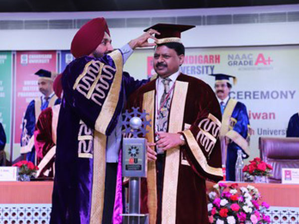 Chancellor Chandigarh University, Satnam Singh Sandhu inducting Prof (Dr) Parag Diwan as the New Vice-Chancellor