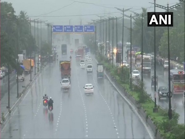 Rain showers continue to lash Mumbai [Photo/ANI]