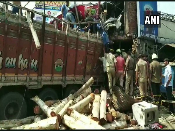 A truck rammed into wall of a sweet shop in Utrethia on Tuesday. [Photo/ANI]