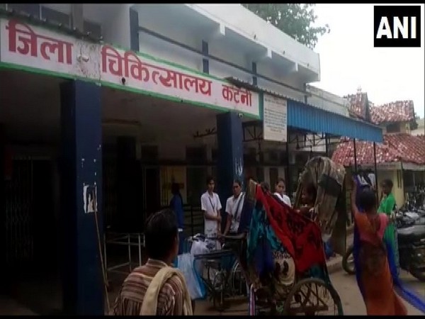 Rickshaw where the woman gave birth to a child in Madhya Pradesh on Thursday. Photo/ANI