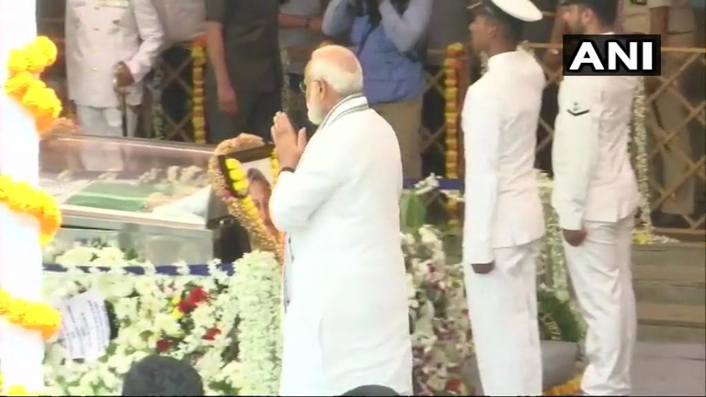 Prime Minister Narendra Modi pays last respects to Goa Chief Minister Manohar Parrikar in Goa Photo/ANI